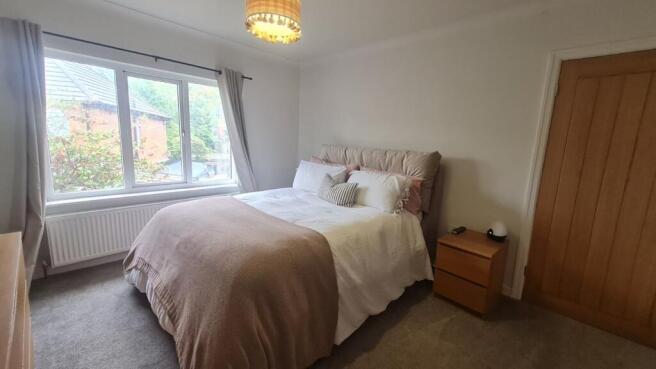 3 bed Semi-Detached to rent Image 12