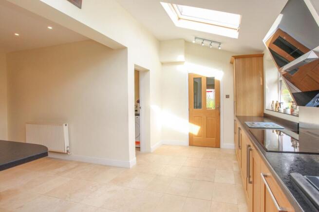 Kitchen/Dining