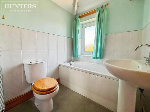 2 bed Semi-Detached for sale Image 12