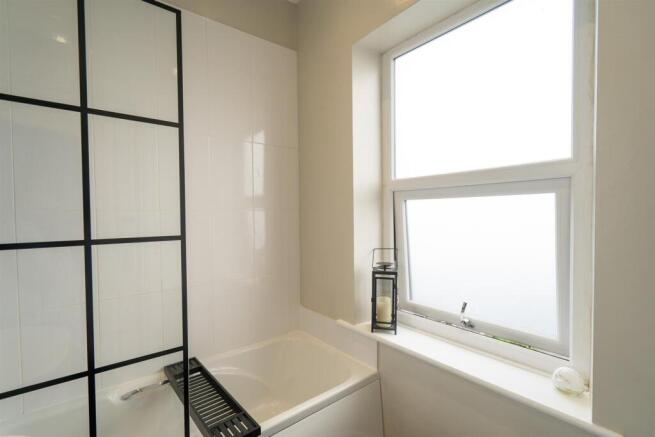 2 bed Terraced for sale Image 12