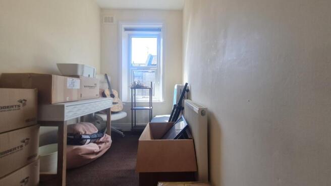 3 bed Terraced to rent Image 10