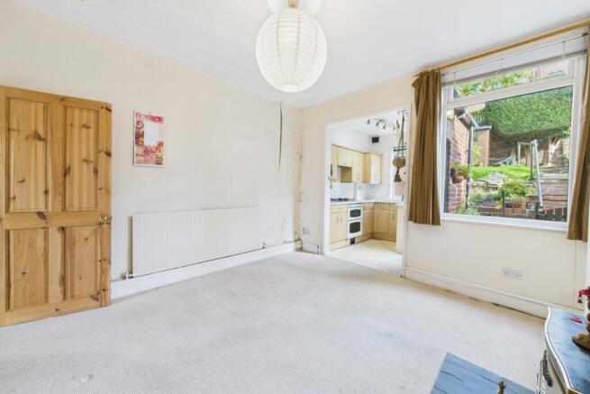3 bed Terraced for sale Image 5