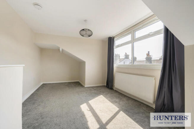 3 bed Terraced for sale Image 12