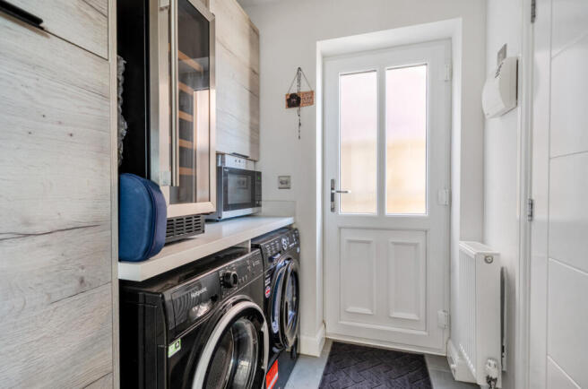4 bed Detached for sale Image 7