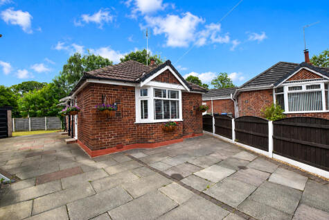 Whitegate Park, Flixton, M41