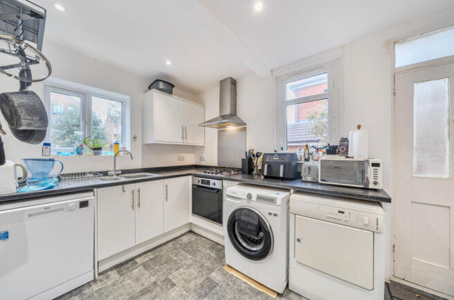 1397598-24-696508...