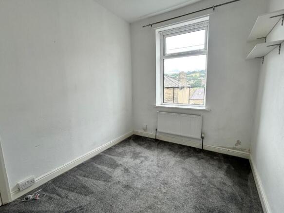 3 bed Terraced for sale Image 5