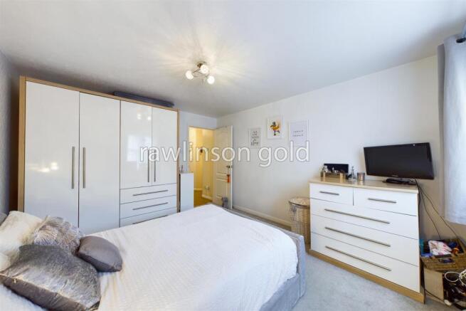 Bedroom picture 2