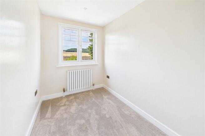 3 bed Semi-Detached for sale Image 12