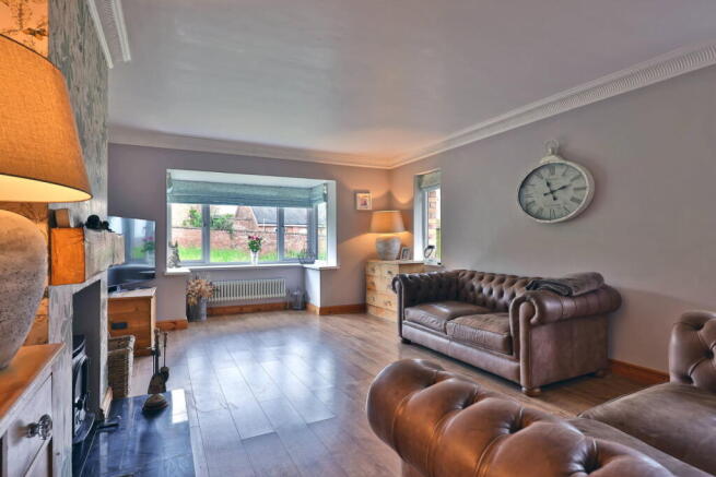 3 bed Detached Bungalow for sale Image 8
