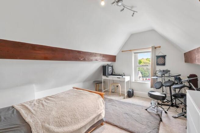 4 bed Semi-Detached for sale Image 12
