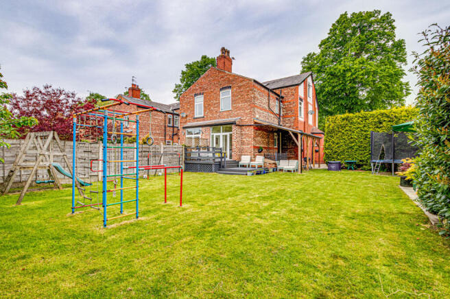 Urmston Lane, Stretford, Manchester, M32 photo 4