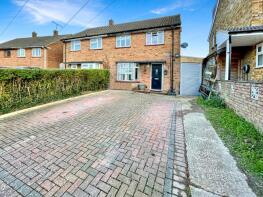 8, Bracknell Close, Luton LU4 0TL