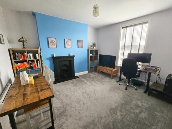 1 bed Apartment for sale Image 6