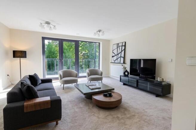 2 bed Retirement Property to rent Image 4