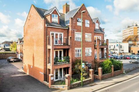 Priory Mews, Haywards Heath, RH16