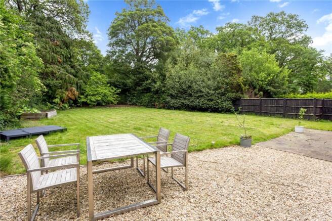 Garden/Seating Area