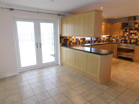 Kitchen 5