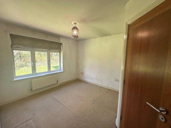 2 bed Flat for sale Image 11
