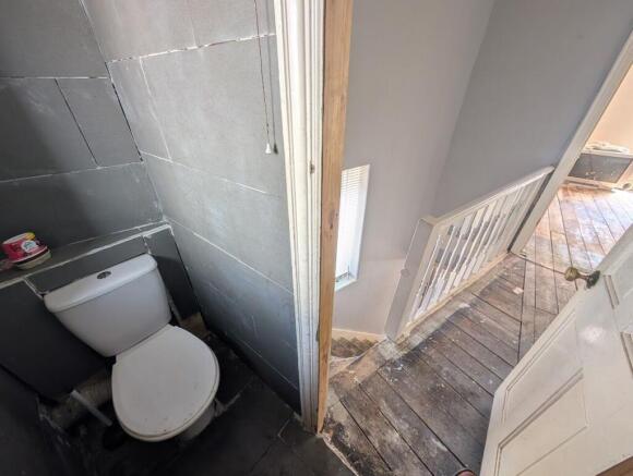 2 bed Terraced for sale Image 9
