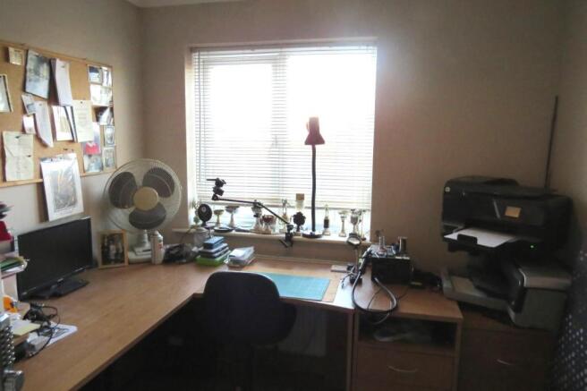 BEDROOM 4.