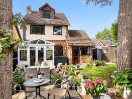 10 Trelawney, Gibbons Close, Sandhurst GU47 9BB