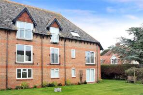 Flat 15, Chermont Court, The Street, Littlehampton BN16 1HT