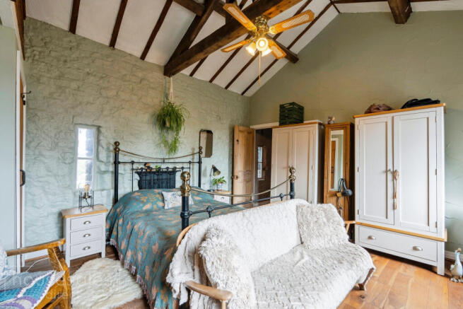 2 bed Apartment for sale Image 6