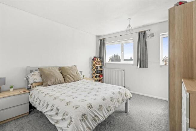 27 Rugwood Road, HP10 9HA-4.jpg