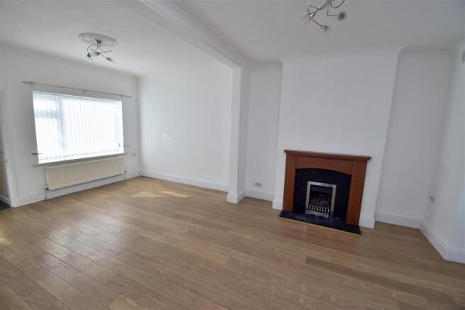 Lounge / Dining Room