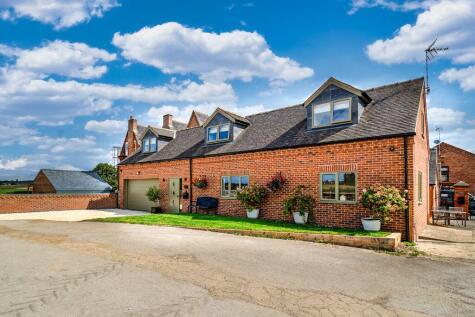 Bowmaker Barn, Aldercar Lane, Langley Mill, Nottingham, NG16 4HJ