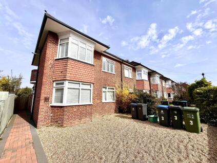 Glen Road, Chessington, Surrey. KT9 1HD