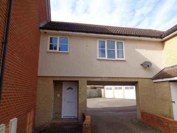 Wattle Close Front 1