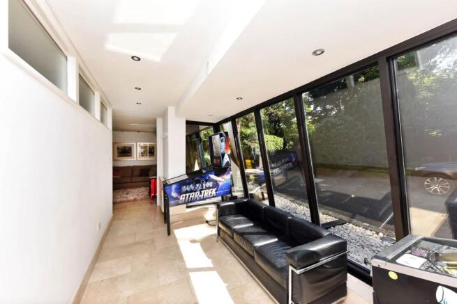 Breakfast Room