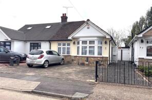 84, Chadville Gardens, Romford RM6 5UB