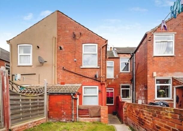 3 bed Terraced for sale Image 9