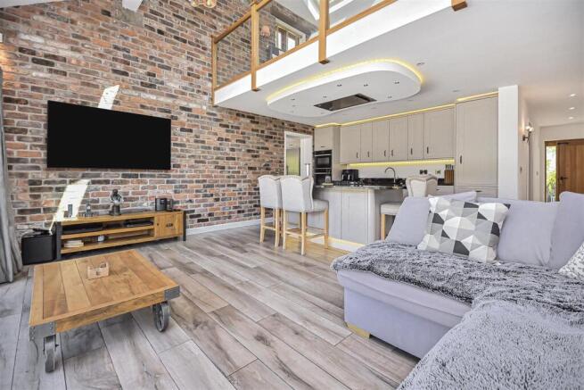 Garden Cottage Lounge (3).jpg