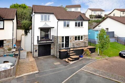 Valley Close, Teignmouth, TQ14