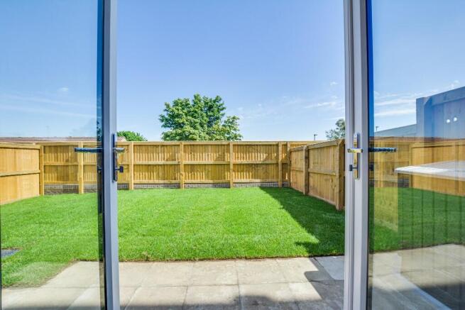4 bed Link Detached House to rent Image 11