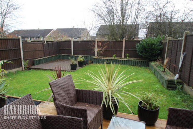 3 bed Semi-Detached to rent Image 10