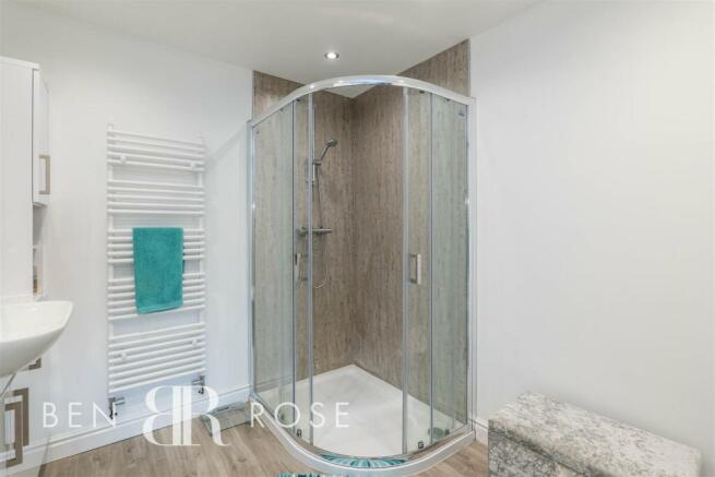 Master Ensuite