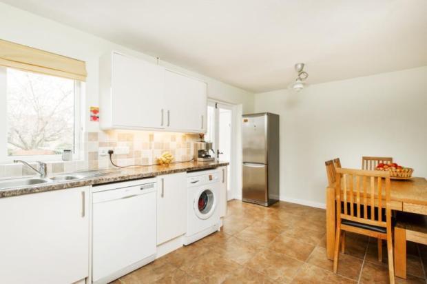 Kitchen/Dining Area