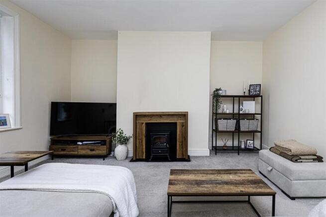 2 bed Terraced for sale Image 4