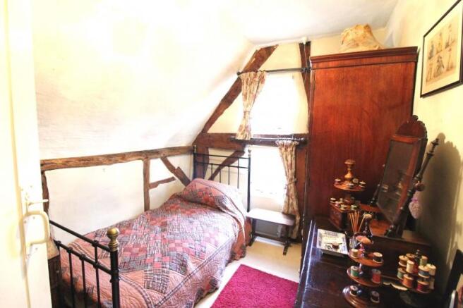 https://s3-eu-west-1.amazonaws.com/propertylab/allanmorris/property-images/standard/4507_The Old Post Office - Bedroom Two 2 new.JPG