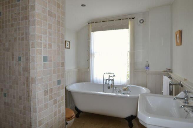 Bath/Shower Room