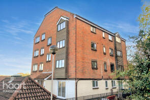 Flat 9, Swift House, Springvale, Maidstone ME16 0AF