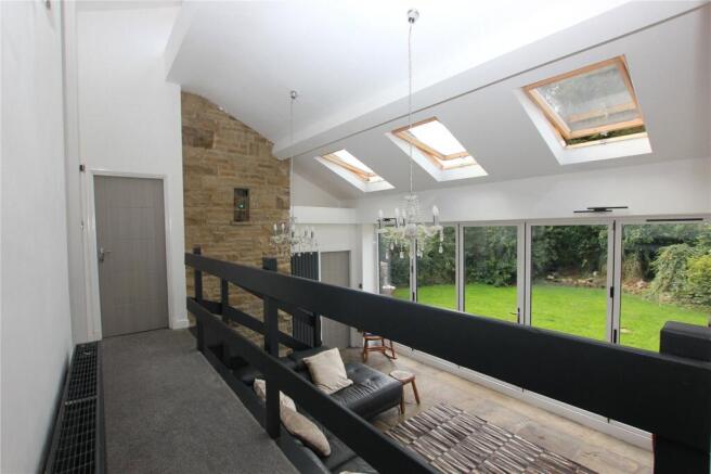 4 bed Detached Bungalow for sale Image 8