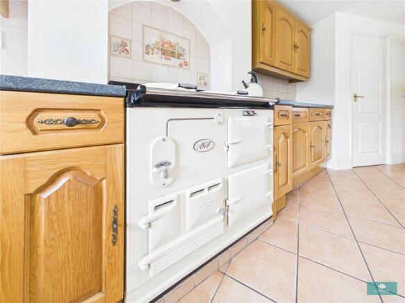 2 bed Bungalow for sale Image 5