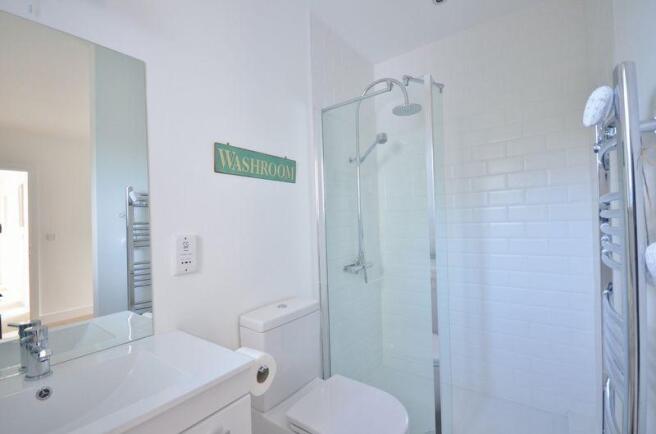 Bed two en suite