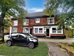 Flat 3, Bowen House, High Street South, Dunstable LU6 3HJ